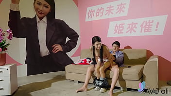 Gadis Tionghoa Xian’erai Mengerang Saat Bercinta Intens