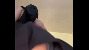 Gadis Berhijab Mainkan Pantat Arab Montok Yang Menggoda
