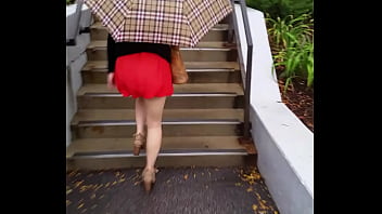 Gadis Asia Seksi Dengan Rok Mini Bagian 1