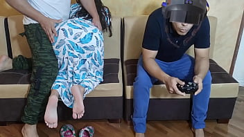 Harapan Kencan Virtual Pacarku Digoda Sahabatnya Yang Lebih Gagah Ntr