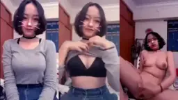 Atifah Tiktokers Cantik Menggairahkan, Menggeliat Dalam Kenikmatan Dengan Desahan Panas