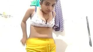 Video Panas Cewek Patna Mandi Di Kamar Mandi