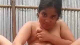 Video Panas Jari-jari Pria Mainkan Susu Murni Desi India