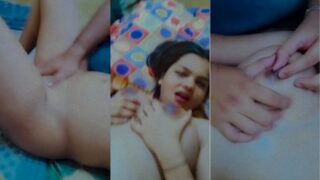 Gadis Desi Bugil Meremas Payudara Dan Memainkan Memeknya