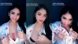 Kylie Jilat Payudara Dan Remas Penuh Nafsu