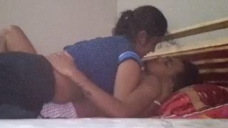 Desi Cowok Ngenyangin Tetek Tetangga Bhabhi