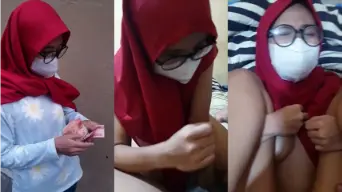 Tongkrongin Cewek Berhijab Ngaceng Di Kosan, Siap-siap Ngacir.