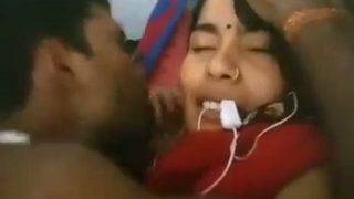 Tonton Video Seru Baju Saree Aunty India Yang Bikin Nagih