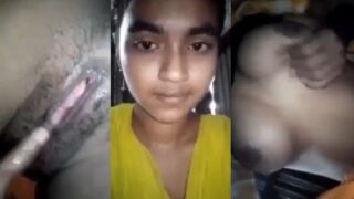 Bokep Cewek Desi Umur 19 Tahun Lagi Colmek Sampe Crot
