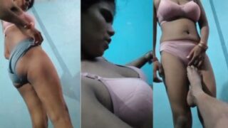 Desi Cewek Bugil Pamerin Tubuhnya Ke Devar Mesumnya