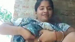 Gadis Desa Lokal Pamer Tetek Gede Dan Memek Bulu Lebat.