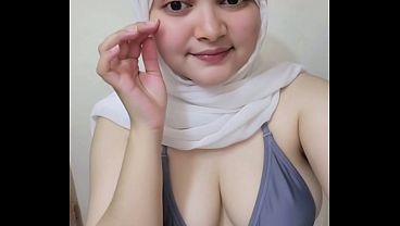 Awal Mula Goyang Twerk Pake Hijab, Bikin Makin Pengen Liat Lebih Dalam.