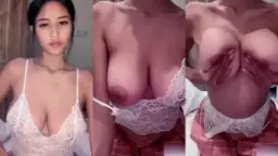 Jenna Remas Toket Gede Sambil Crot Bareng Temen