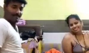 Tonton Video Mesum Tetangga Desi Asli, Bikin Makin Greget.